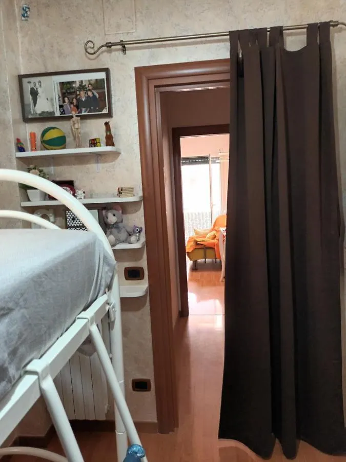 Apartment Camera In Appartamento Vicino La Stazione Centrale Di Bari Italien